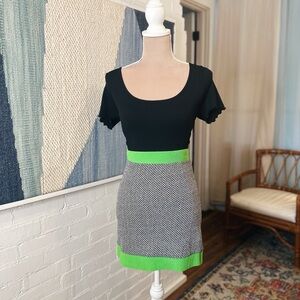 NWT Zara Green Hem Black and White Jacquard Skirt